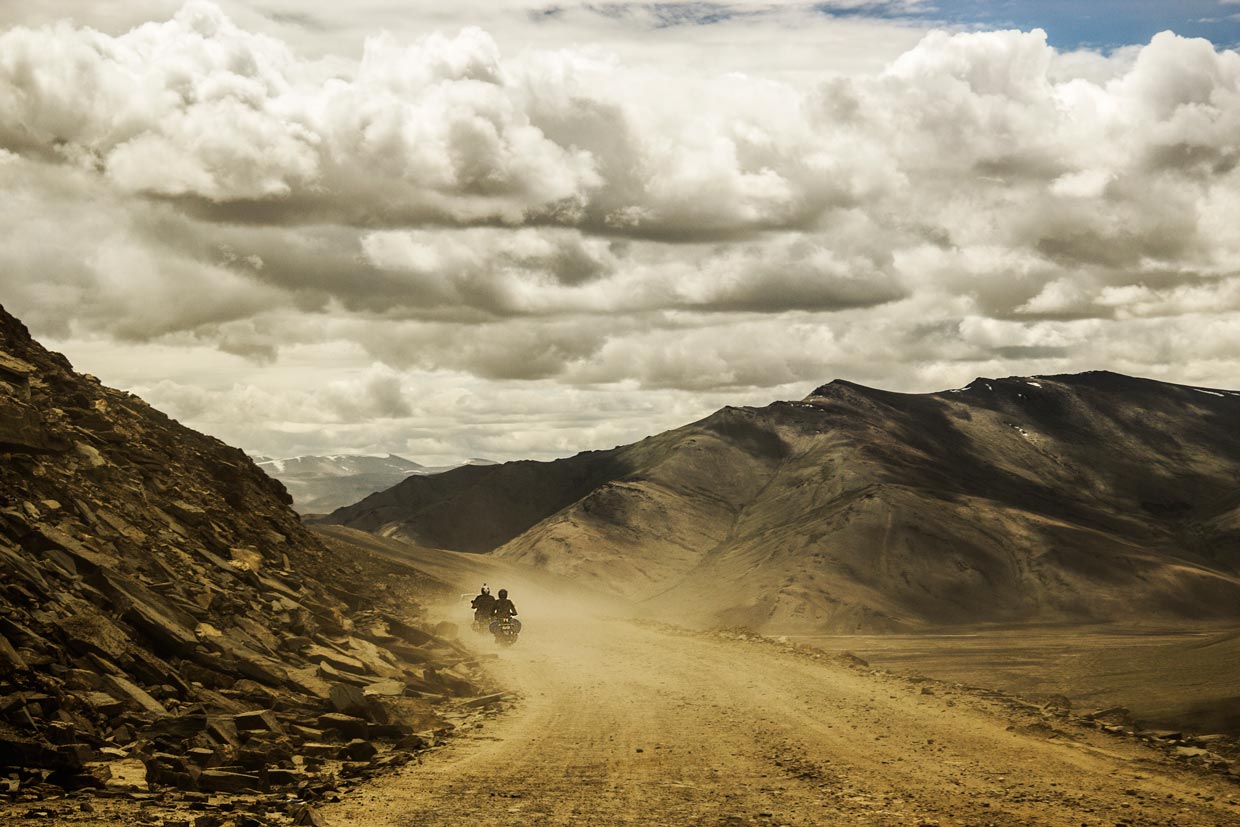 LADAKH MOTORCYCLE EXPEDITION | Leh – Nubra Valley – Pangong – Sarchu – Manali | 08 Days